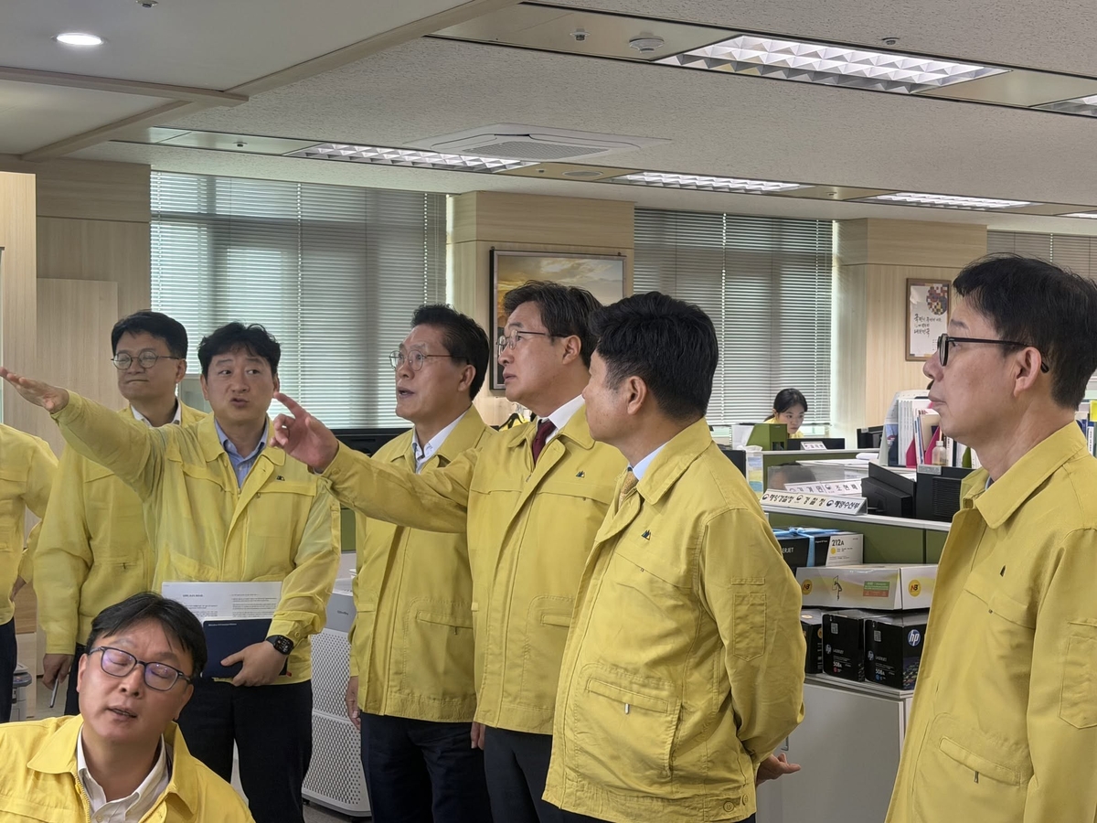 국회 외통위, 외교부 방문