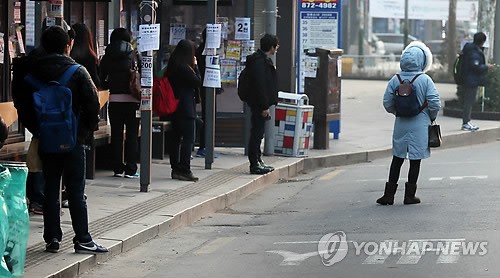 인천 내 버스 정류장. 위 사진은 기사와 직접 관련이 없습니다.