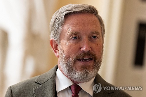 미국 국방장관 탄핵소추안 발의한 토머스 매시(공화·켄터키) 미 연방 하원의원