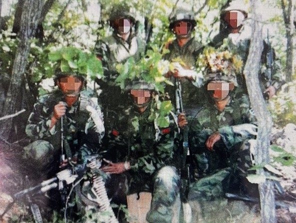 합심조 현장 점검 당시 강릉 칠성산 전투에 참여한 장병들을 촬영한 사진