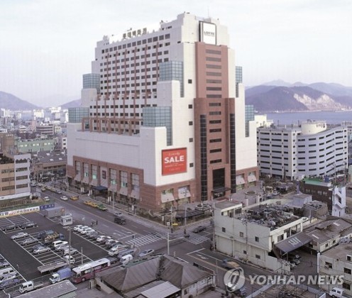 2024년 6월 폐점한 롯대백화점 마산점 전경