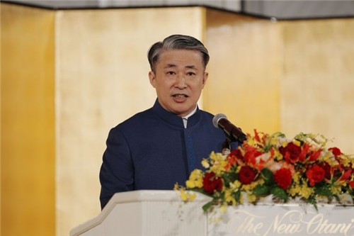 지난 24일 중국 건국 77주년 기념행사서 발언하는 쉐젠 중국 주오사카 총영사