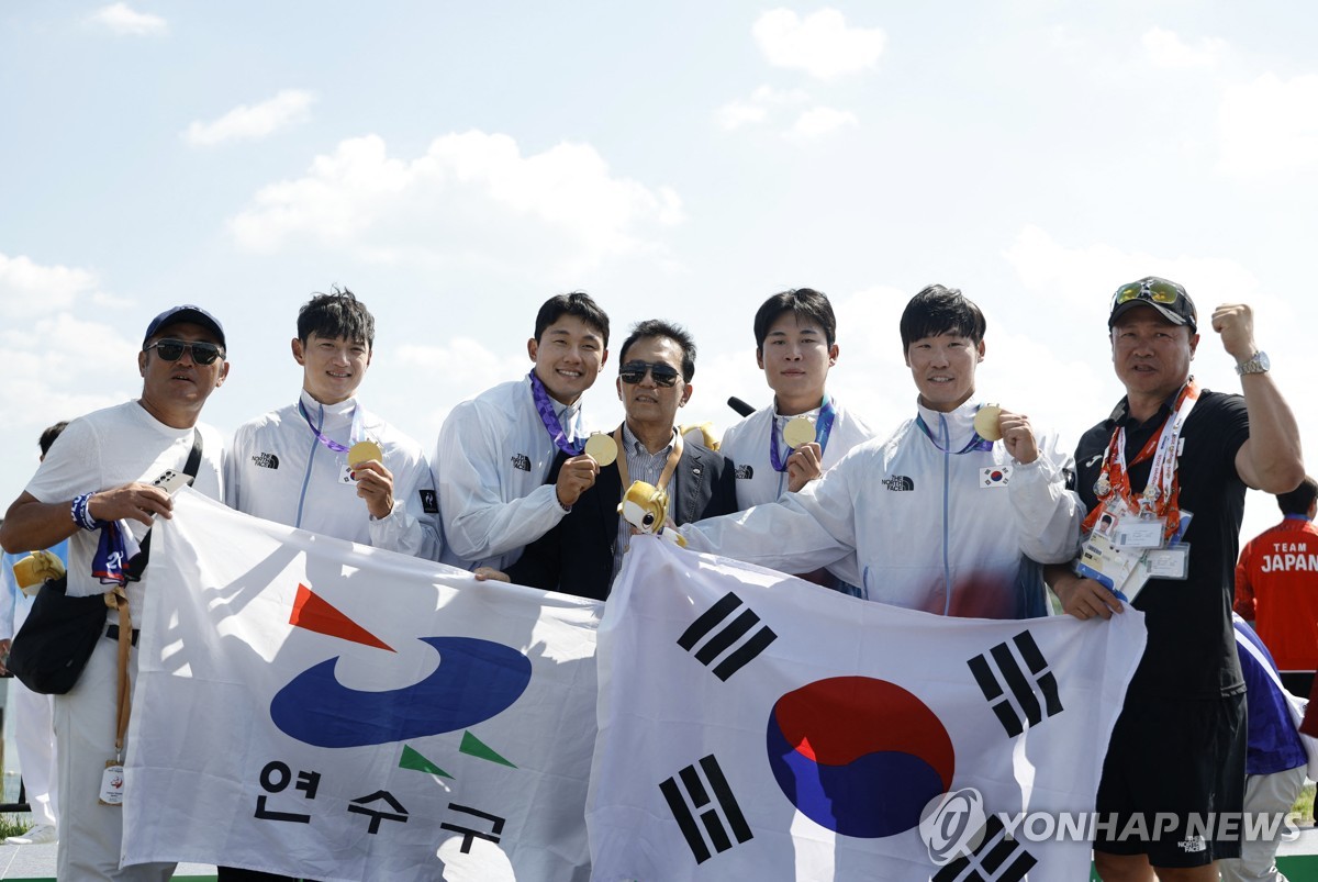 남자 카약 4인승(K4) 500ｍ 첫 금메달 일궈낸 한국 카누 대표팀