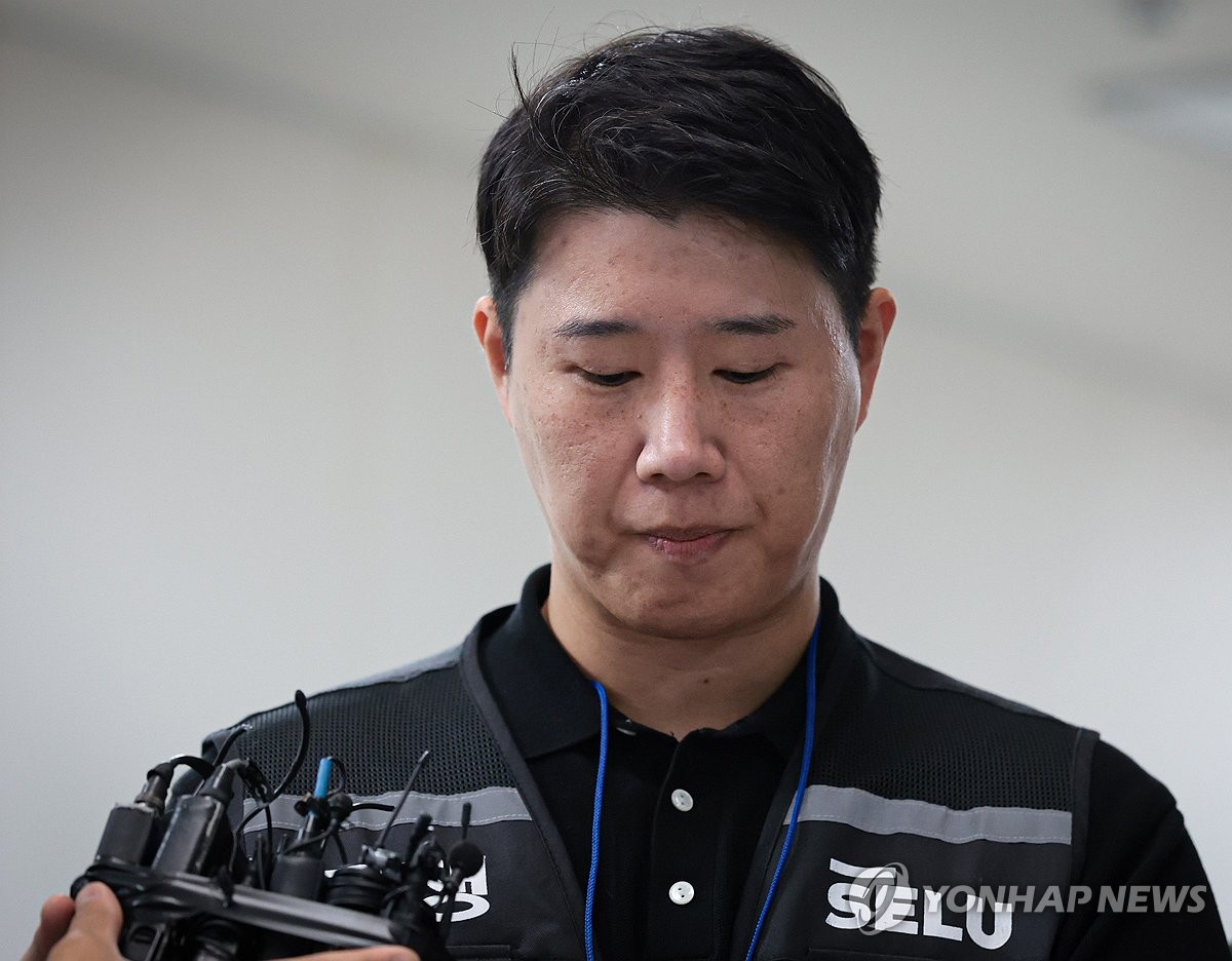 질문받는 삼성그룹 초기업노동조합 삼성전자지부 최승호 위원장
