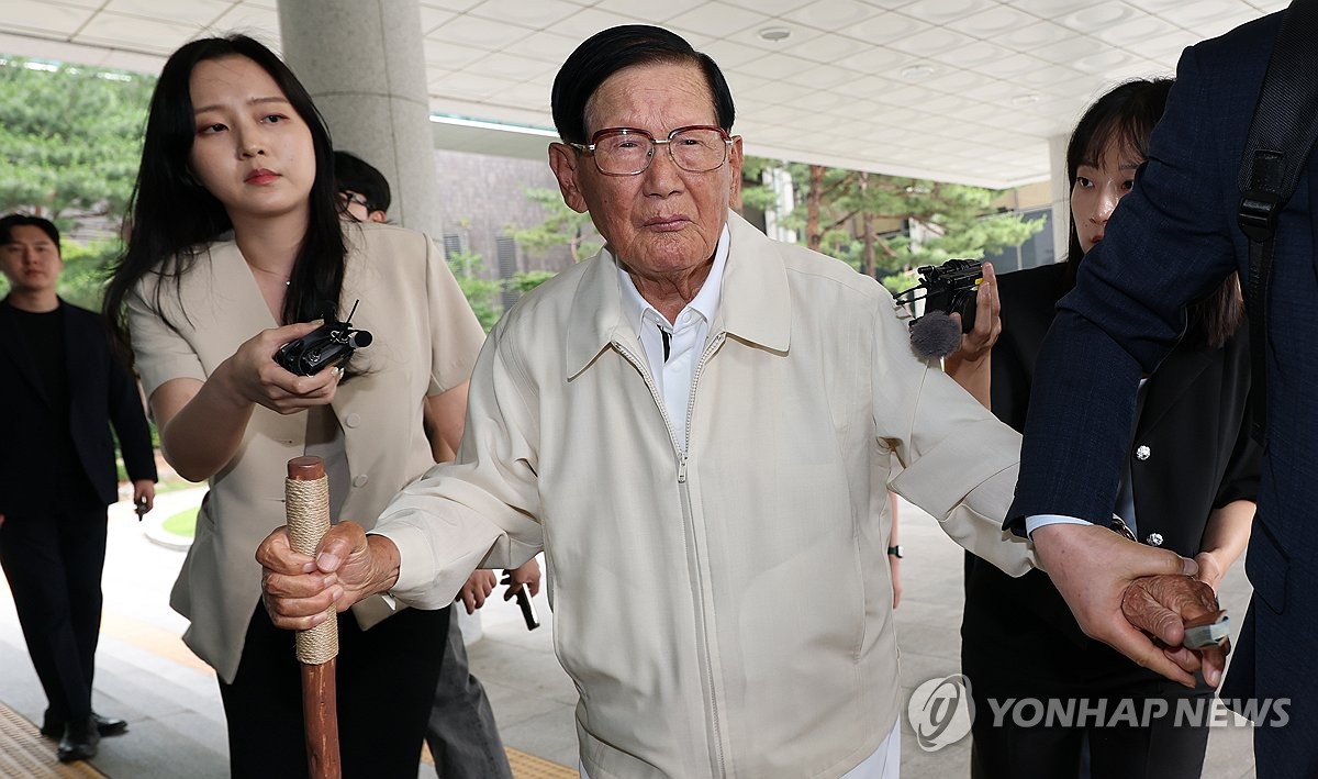 이만희 신천지 총회장 소환 조사