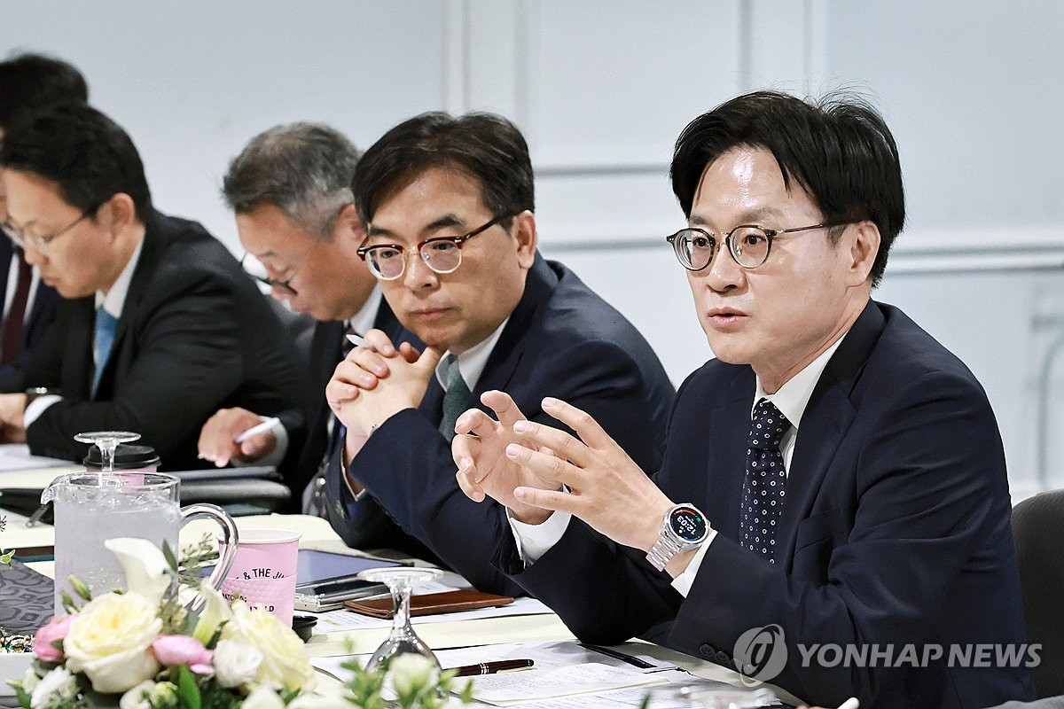 김정관 산업통상부 장관