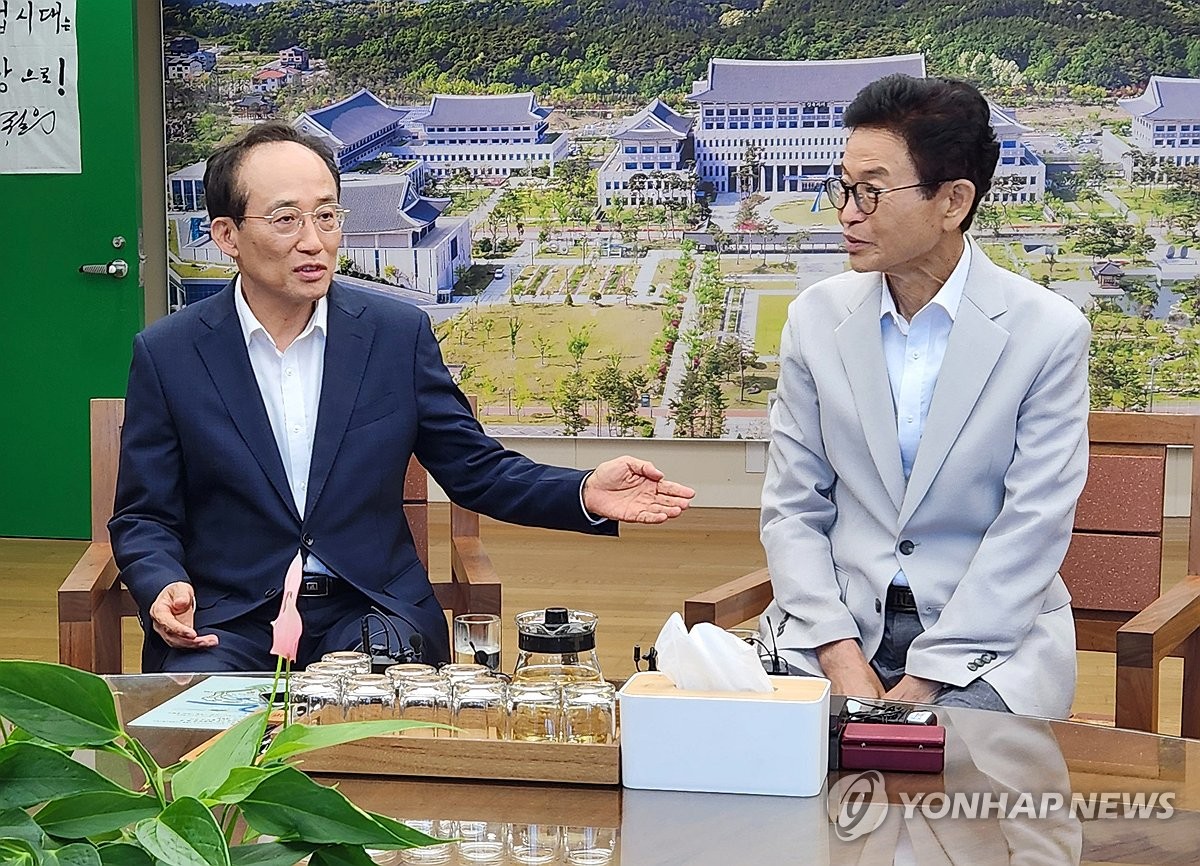 대구시장·경북지사 첫 공식 회동…신공항·행정통합 등 논의