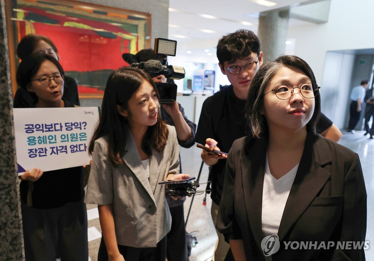 '묵묵부답'