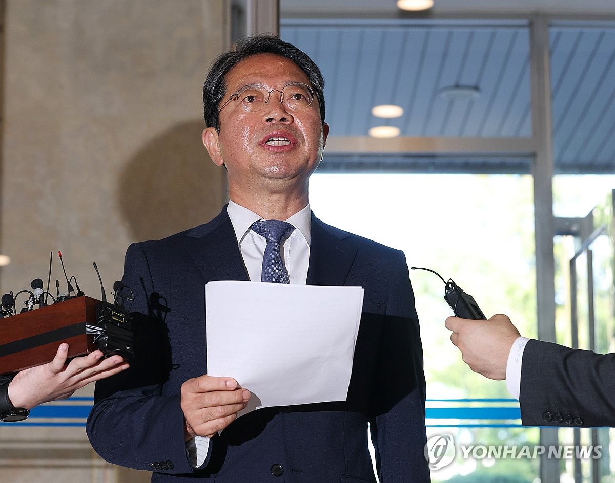 의혹 해명하는 김승원 법무장관 후보자