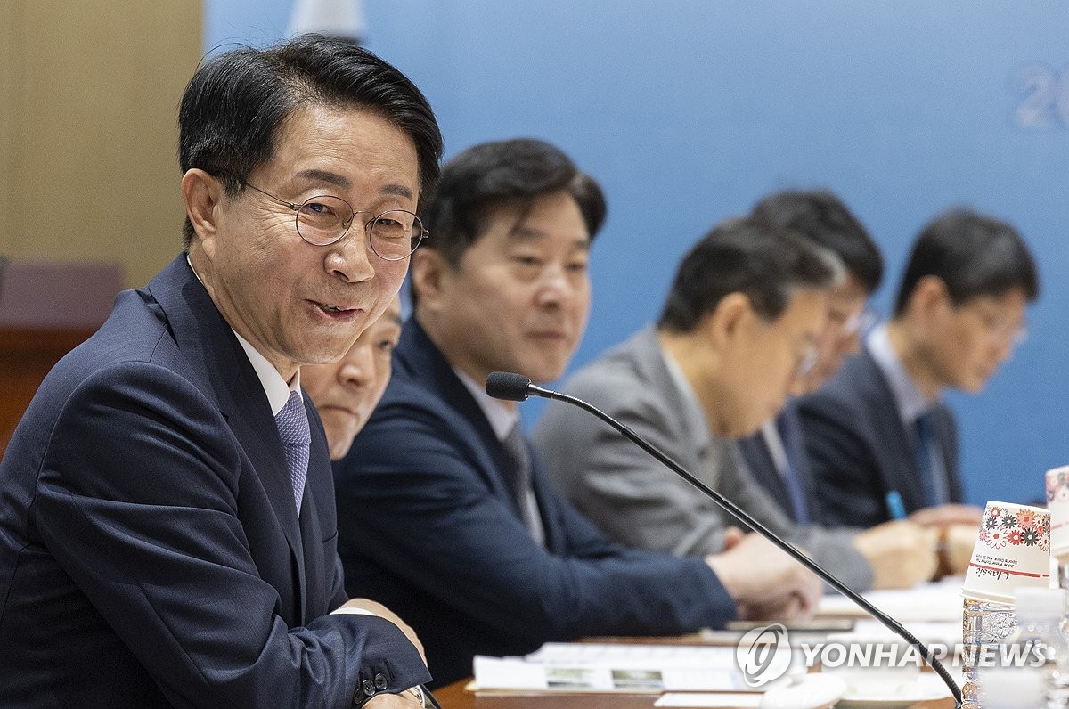 제2기 국회 세종의사당 건립위원회 위촉식에서 인사말 하는 조정식 국회의장