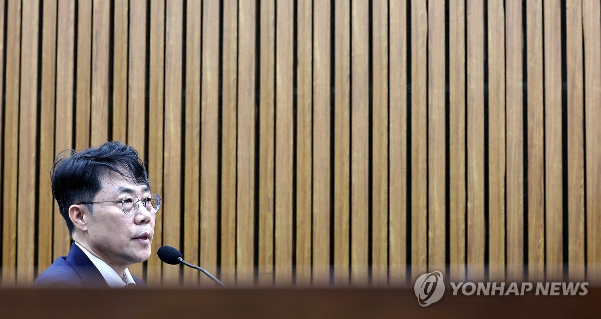 질의 답하는 김성수 대법관 후보자