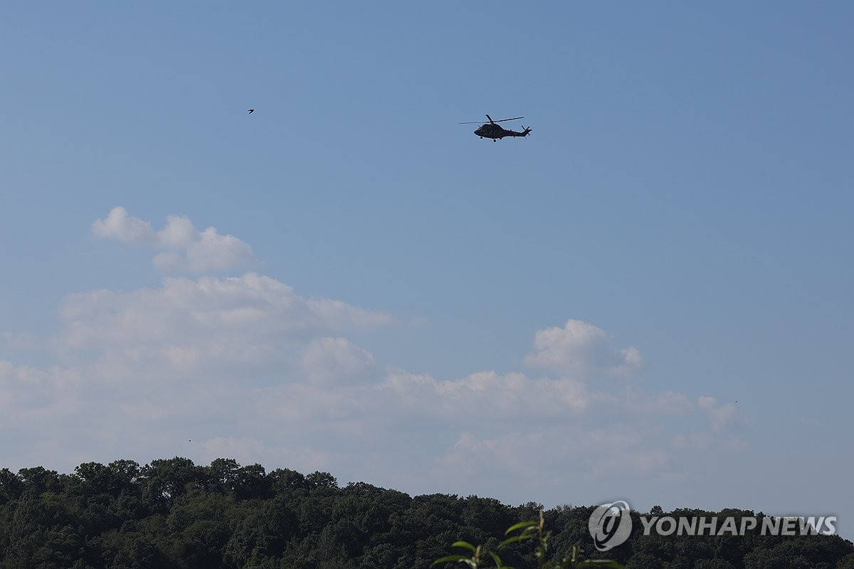 서부전선에서 이동 중인 수리온 헬기