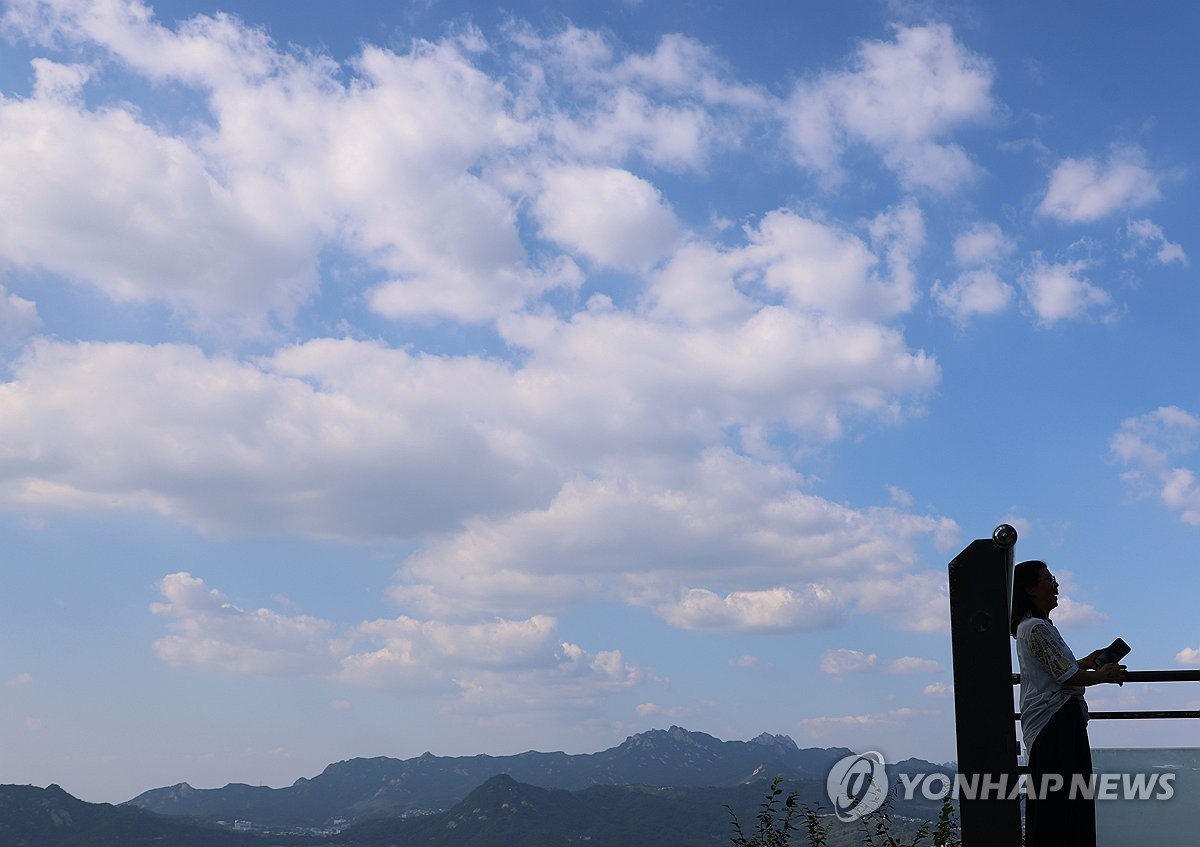 높은 가을하늘