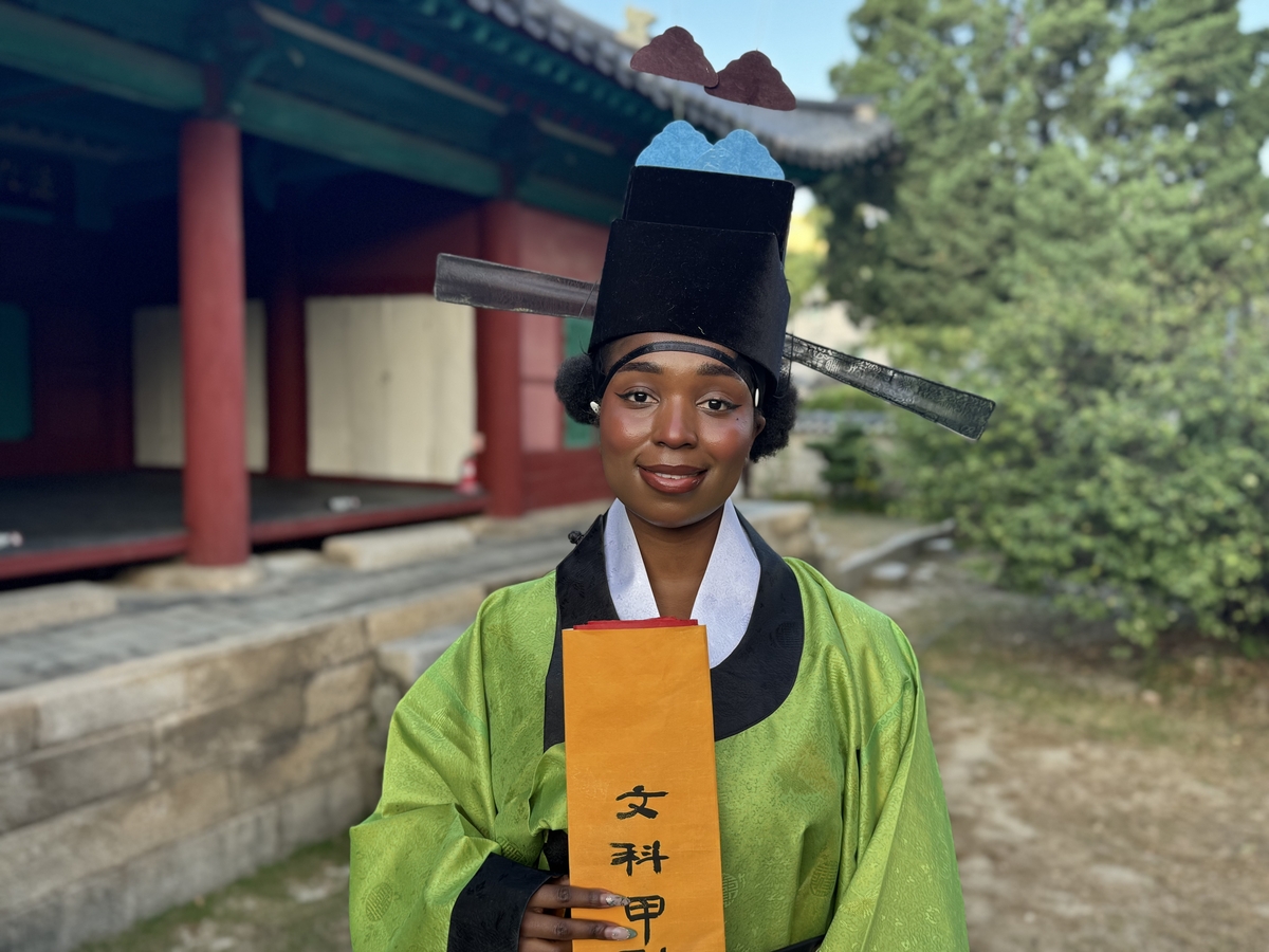 '제1회 재한 외국인 과거시험' 장원 차지한 탄자니아 엘로이 에세코