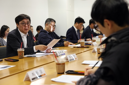14일 문화예술정책자문위원회 웹툰 분과 회의를 주재하고 있는 최휘영 문체부 장관