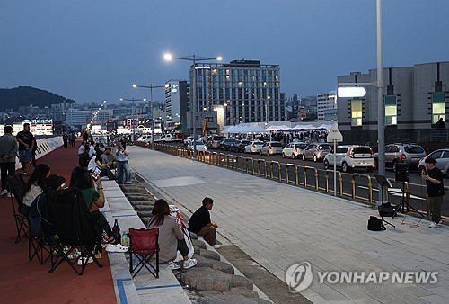제주시 탑동해안로 산책길