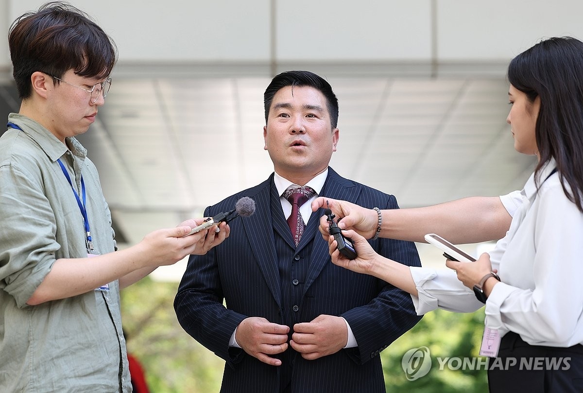 질문 답하는 김현태 전 특임단장