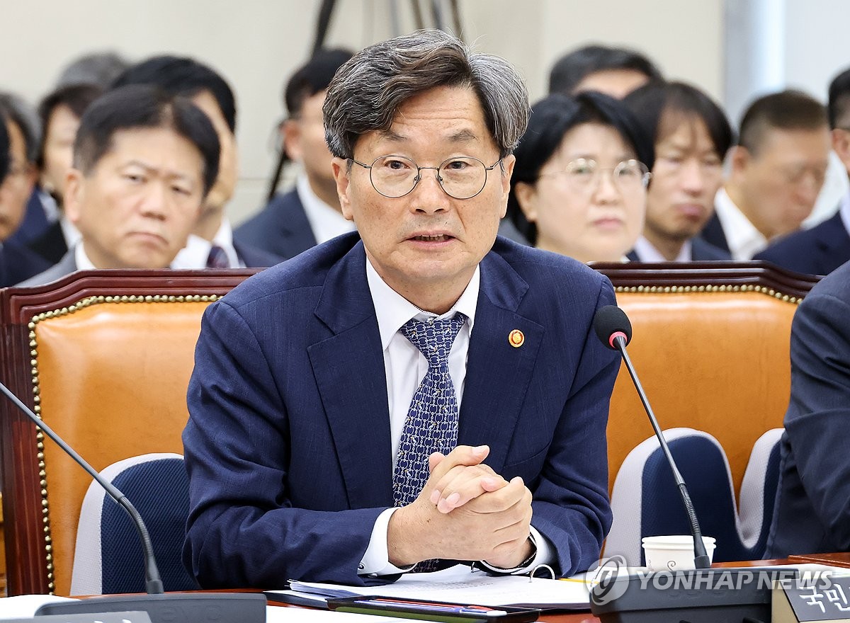 정무위 국감, 답변하는 정일연 국민권익위원장