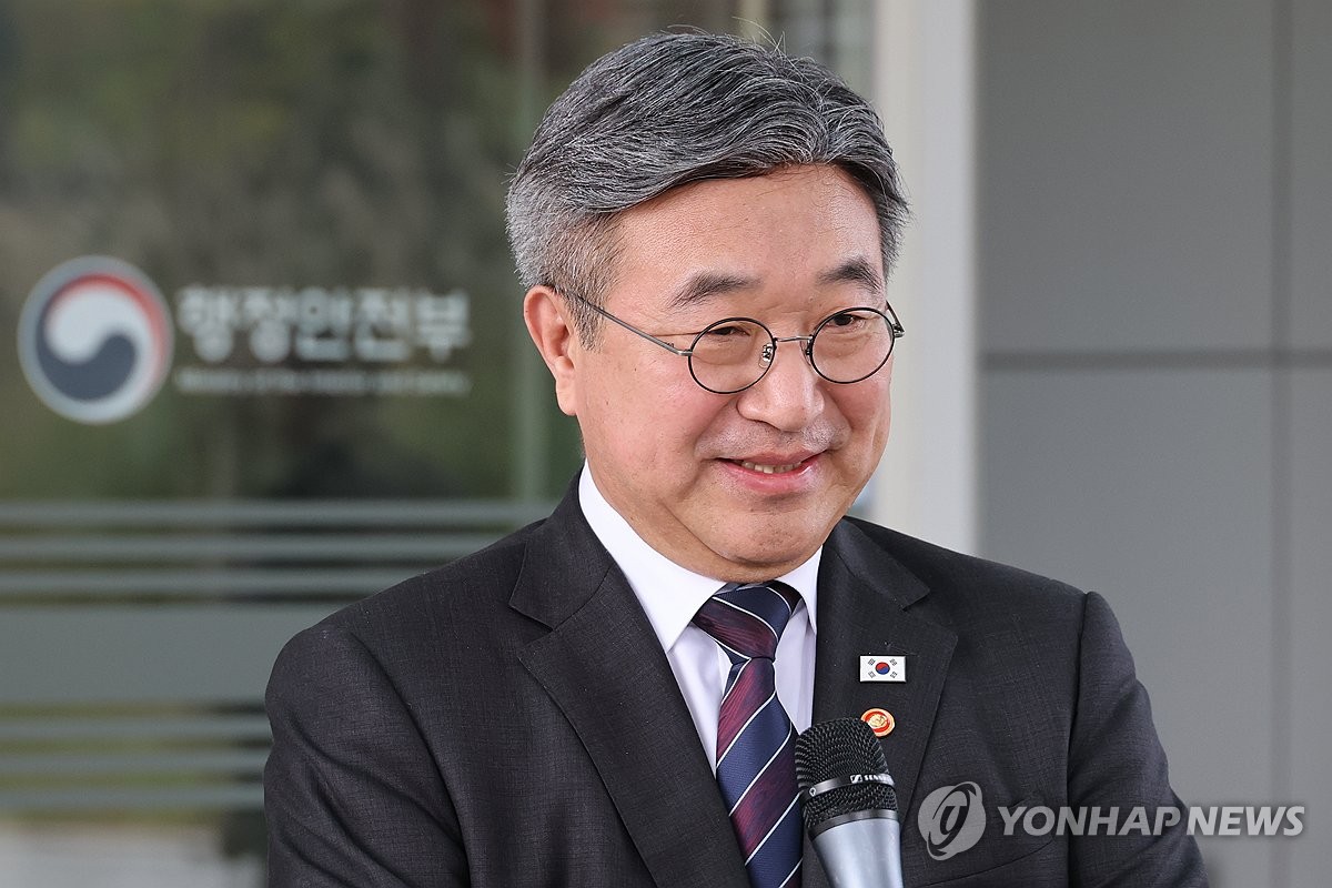 '임은정 감찰지시' 질문에 답하는 윤호중 행안부 장관