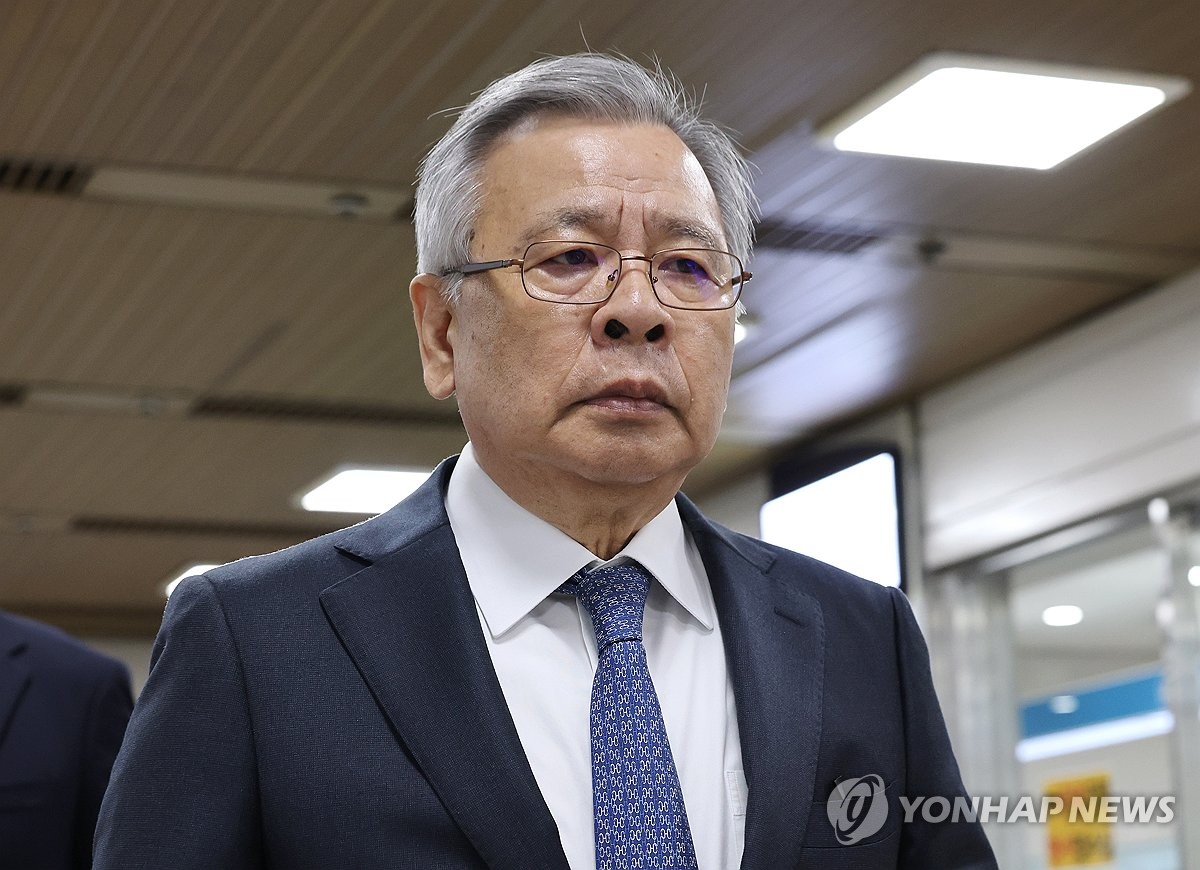 항소심 공판 출석하는 박영수 전 특검